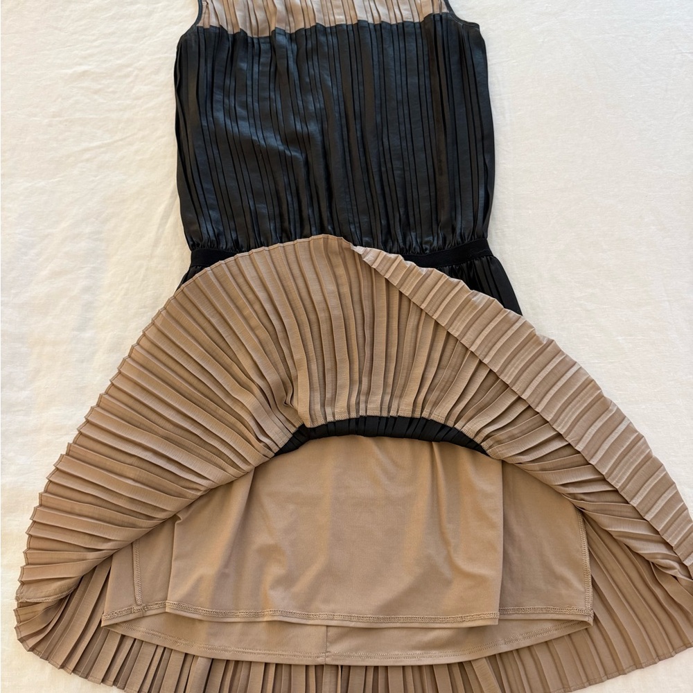 BCBGMaxAzria Black and Beige Pleated Sleeveless Midi Dress - Picture 3 of 8